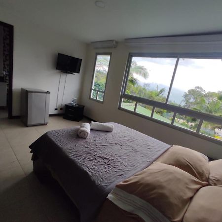 Habitacion Privada En Finca Turistica Hualcala La Mesa  Bagian luar foto