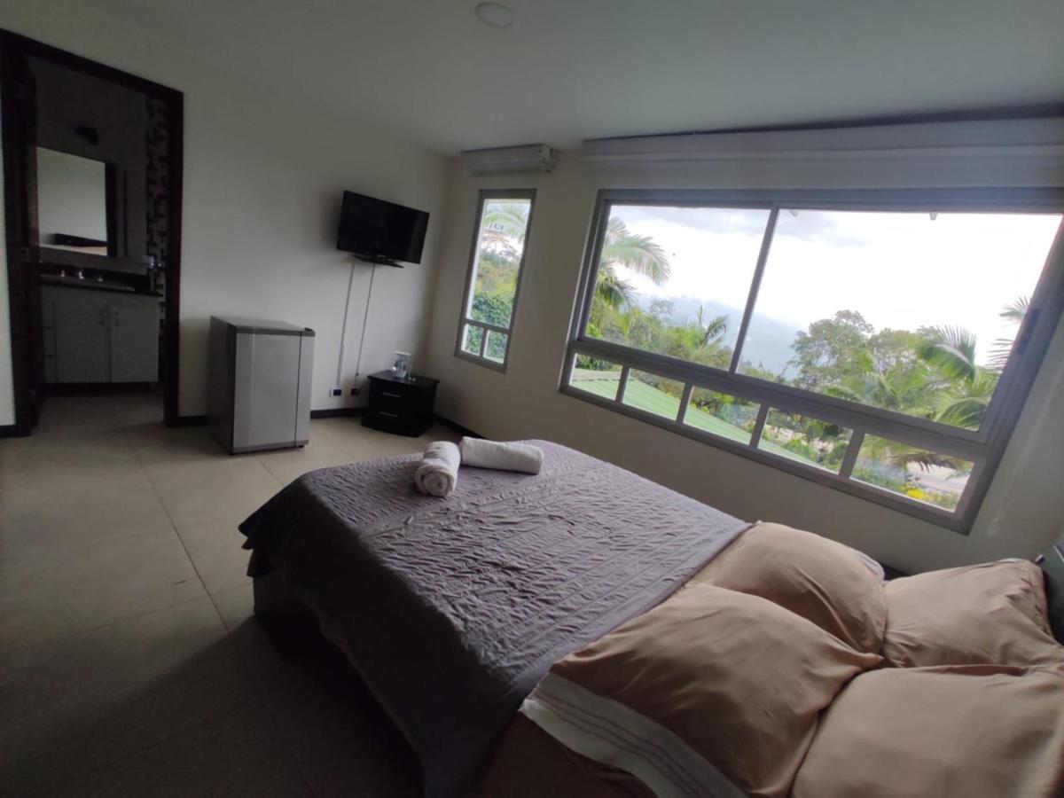 Habitacion Privada En Finca Turistica Hualcala La Mesa  Bagian luar foto